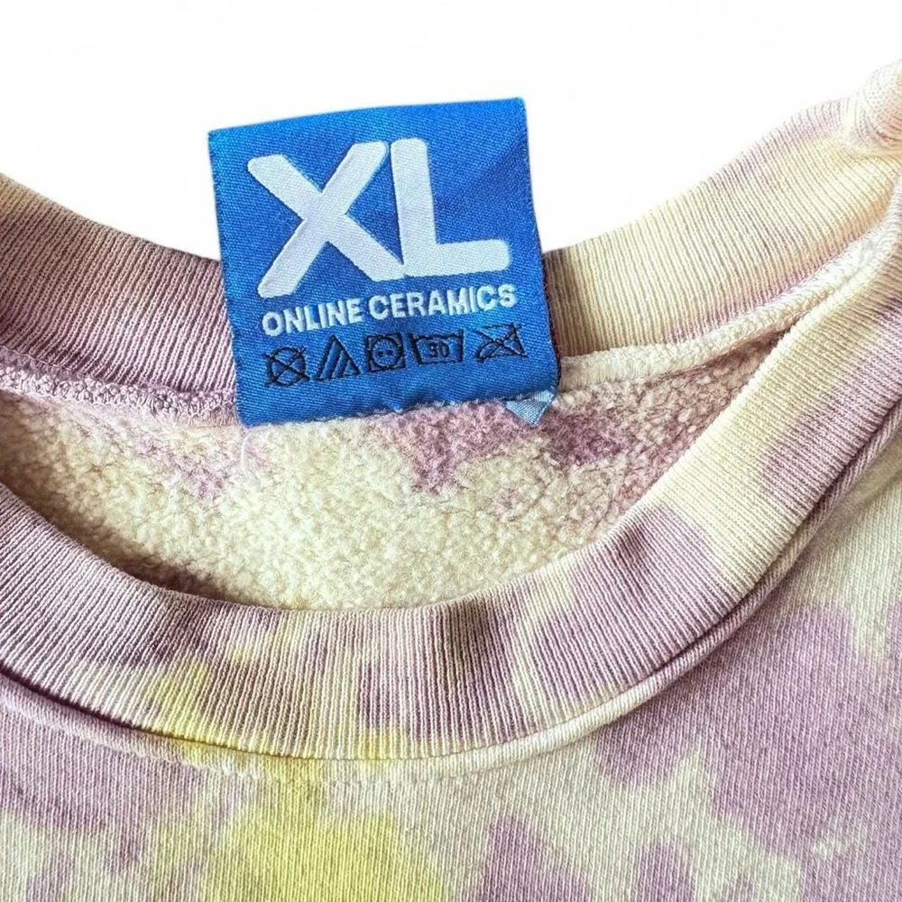 2022 Online Ceramics Pearl Crewneck NWOT